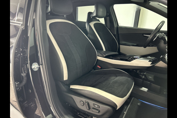 Kia Ev6 GT-Line 77.4 kWh Panorama schuif/kanteldak, elektr. bed. stoelen voor, warmtepomp, LMV 19'' Soh (batterijcheck) Waarde 96,5 %