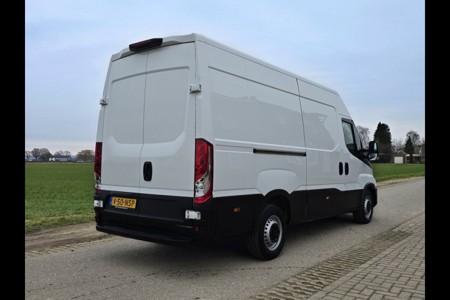 Iveco Daily 35S14V 2.3 352L H2 - 140 Pk - Euro 6 - Climate Control - Cruise Control