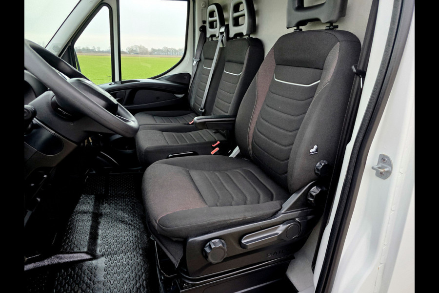 Iveco Daily 35S14V 2.3 352L H2 - 140 Pk - Euro 6 - Climate Control - Cruise Control