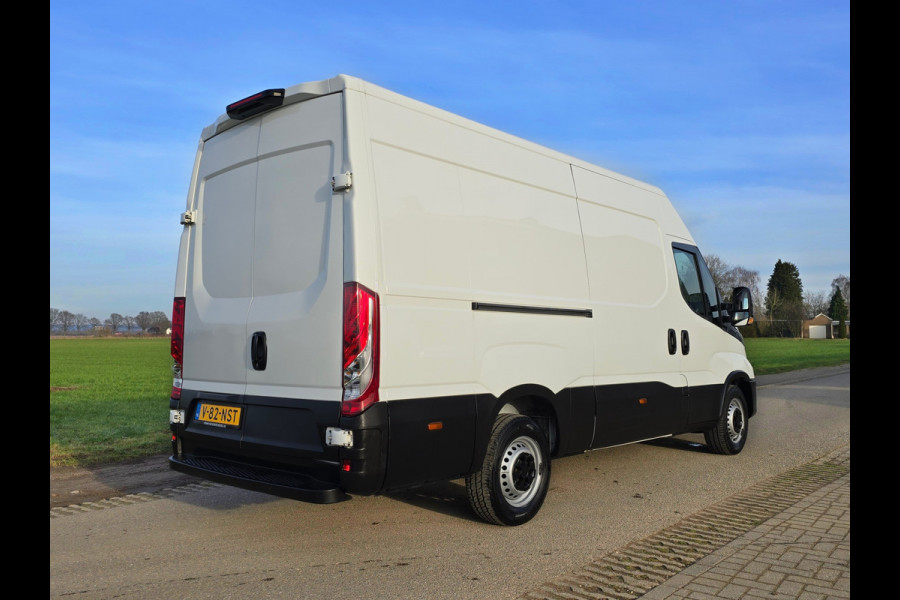 Iveco Daily 35S14V 2.3 352L H2 - 140 Pk - Climate Control - Cruise Control