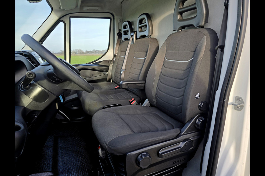 Iveco Daily 35S14V 2.3 352L H2 - 140 Pk - Climate Control - Cruise Control