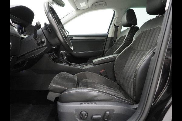 Škoda Superb Combi 1.4 TSI iV 218PK Style | Massage | Trekhaak | Camera | Adaptive Cruise | Keyless | Virtual | Memory | Carplay