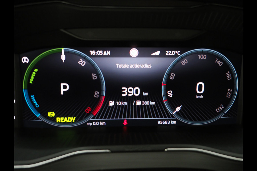 Škoda Superb Combi 1.4 TSI iV 218PK Style | Massage | Trekhaak | Camera | Adaptive Cruise | Keyless | Virtual | Memory | Carplay