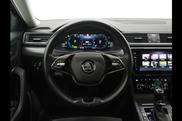 Škoda Superb Combi 1.4 TSI iV 218PK Style | Massage | Trekhaak | Camera | Adaptive Cruise | Keyless | Virtual | Memory | Carplay