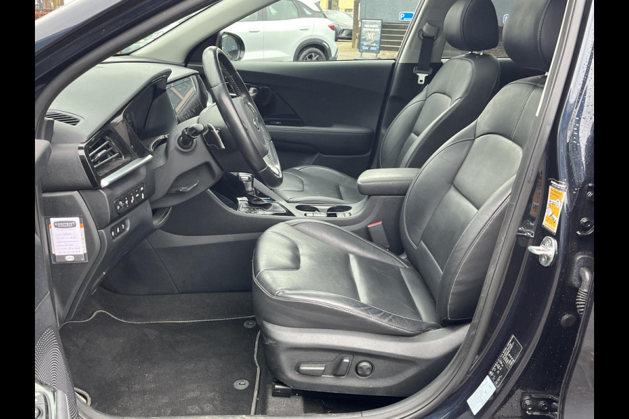 Kia Niro 1.6 GDi PHEV ExecutiveLine PLUG-IN HYBRIDE | 38.000 KM !! |  SCHUIFDAK | JBL AUDIO |  ELEKTRISCHE STOELEN MET GEHEUGEN | STOELVENTILATIE & VERWARMING | LEREN BEKLEDING | STUURWIELVERWARMING |  AFN. TREKHAAK | ALL SEASON BANDEN | KIA DEALER ONDERHOUDEN