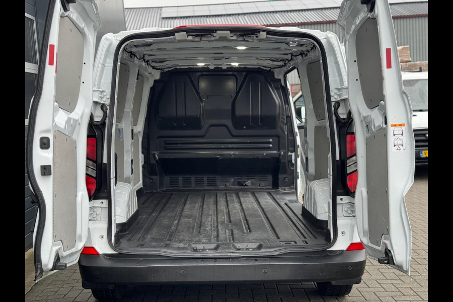 Ford Transit Custom 300 2.0 TDCI 136pk L2H1 Trend | CarPlay | Camera | Kunstleer | Cruise | LED | PDC | Bluetooth | DAB | Clima