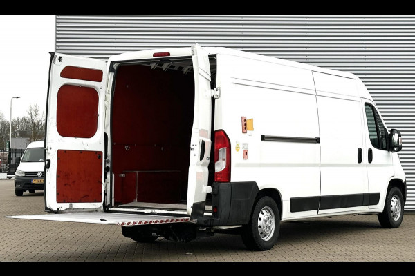 Peugeot Boxer 335 2.0 BlueHDI L3H2 Bus met laadklep