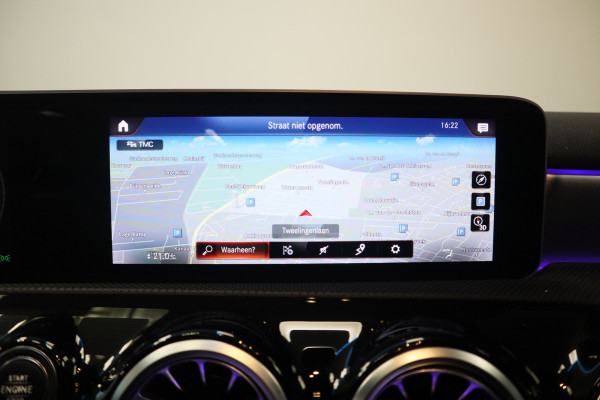 Mercedes-Benz A-Klasse 220 Premium Plus Cruise/Climate Panoramadak PDC