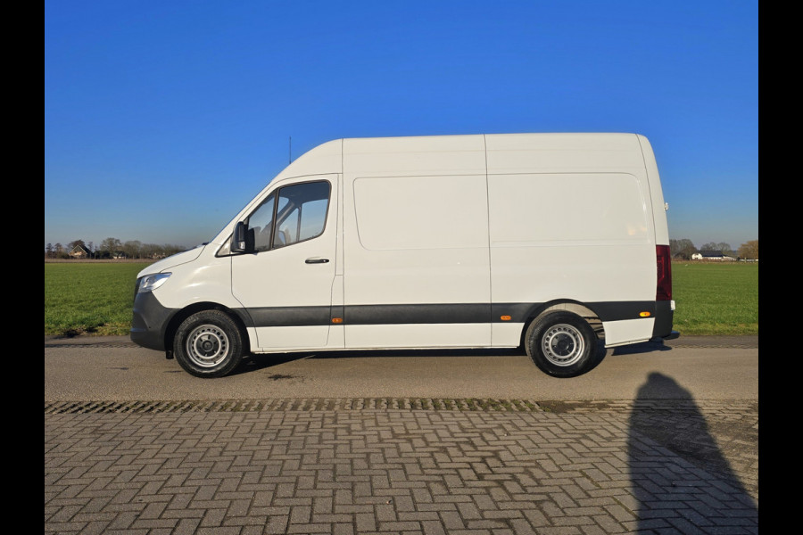 Mercedes-Benz Sprinter 315 1.9 CDI L2 H2 RWD - 150 Pk - Euro 6 - ParkeerCamera - MBUX - Airco - Cruise Control