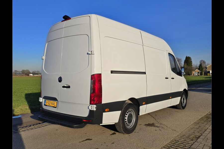 Mercedes-Benz Sprinter 315 1.9 CDI L2 H2 RWD - 150 Pk - Euro 6 - ParkeerCamera - MBUX - Airco - Cruise Control