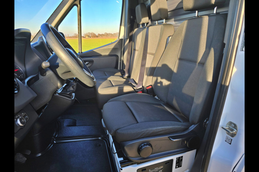 Mercedes-Benz Sprinter 315 1.9 CDI L2 H2 RWD - 150 Pk - Euro 6 - ParkeerCamera - MBUX - Airco - Cruise Control