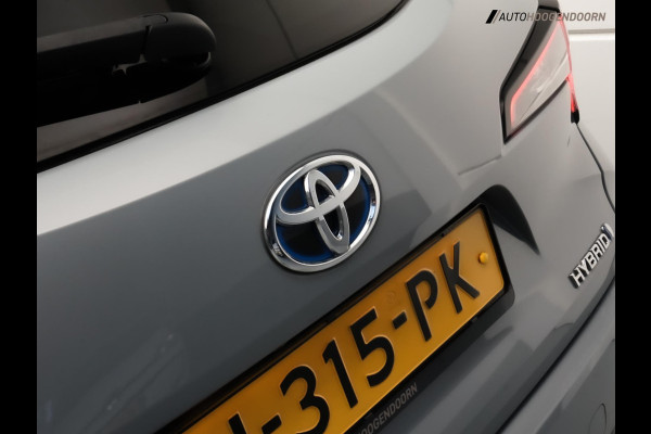 Toyota Corolla Touring Sports 2.0 Hybrid Business Plus Sport (LED,KEYLESS,STOELVERWARMING,CAMERA,ADAPTIVE CRUISE,PREMIUM KLEUR)