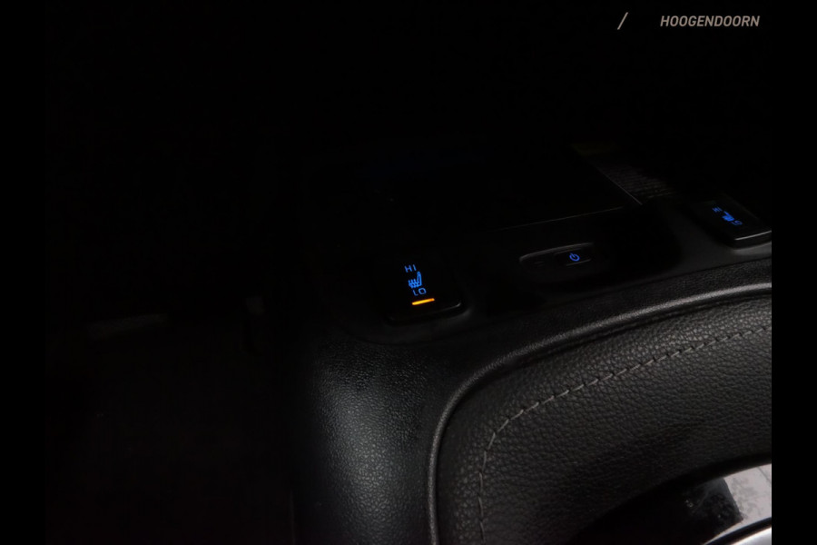 Toyota Corolla Touring Sports 2.0 Hybrid Business Plus Sport (LED,KEYLESS,STOELVERWARMING,CAMERA,ADAPTIVE CRUISE,PREMIUM KLEUR)