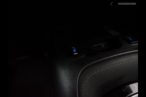 Toyota Corolla Touring Sports 2.0 Hybrid Business Plus Sport (LED,KEYLESS,STOELVERWARMING,CAMERA,ADAPTIVE CRUISE,PREMIUM KLEUR)