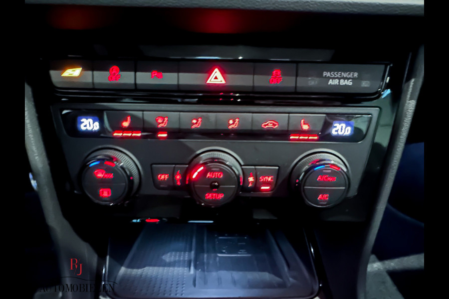 Seat Leon ST 2.0 TSI CUPRA R 300 Carbon Brembo Limited edition