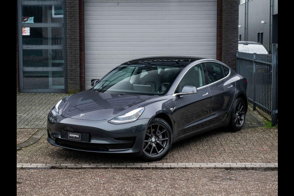 Tesla Model 3 Standard RWD Plus 60 kWh | Trekhaak | Full Autopilot | 92% SoH |