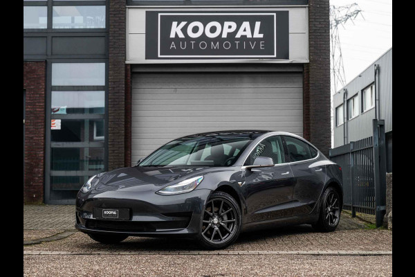 Tesla Model 3 Standard RWD Plus 60 kWh | Trekhaak | Full Autopilot | 92% SoH |