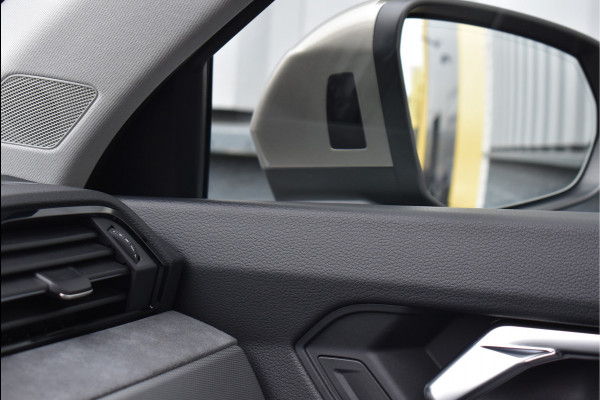 Audi Q3 Sportback 45 TFSI e S-Line 245 Pk Pano Memory Leder Matrix Keyless 360 Camera Trekhaak 19 Inch