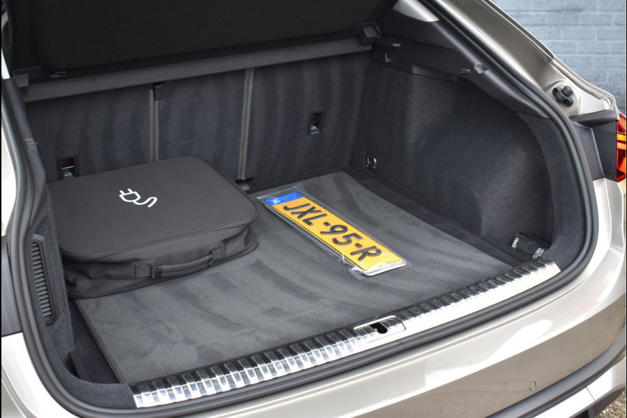 Audi Q3 Sportback 45 TFSI e S-Line 245 Pk Pano Memory Leder Matrix Keyless 360 Camera Trekhaak 19 Inch