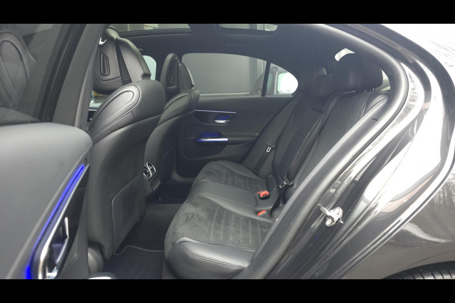 Mercedes-Benz C-Klasse 220 d AMG Line | Panorama | Sfeer | Carplay | Camera