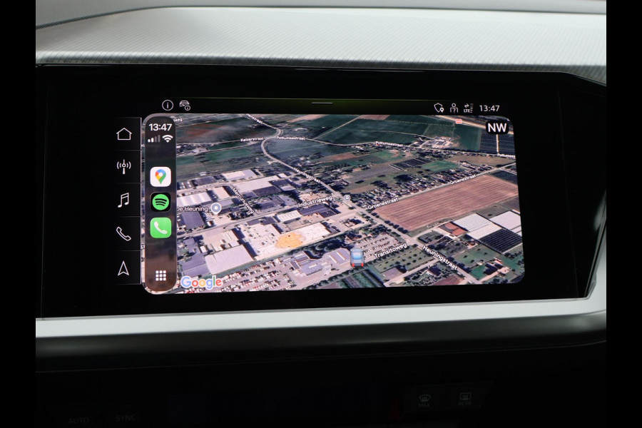Audi Q4 e-tron 40 LAUNCH EDITION ADVANCED 77KWH + WEGKL. TREKHAAK | SPORTSTOELEN | ADAPTIVE CRUISE | CARPLAY | STOELVERW.