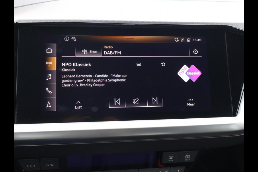 Audi Q4 e-tron 40 LAUNCH EDITION ADVANCED 77KWH + WEGKL. TREKHAAK | SPORTSTOELEN | ADAPTIVE CRUISE | CARPLAY | STOELVERW.