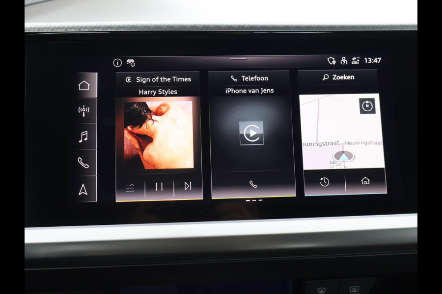 Audi Q4 e-tron 40 LAUNCH EDITION ADVANCED 77KWH + WEGKL. TREKHAAK | SPORTSTOELEN | ADAPTIVE CRUISE | CARPLAY | STOELVERW.