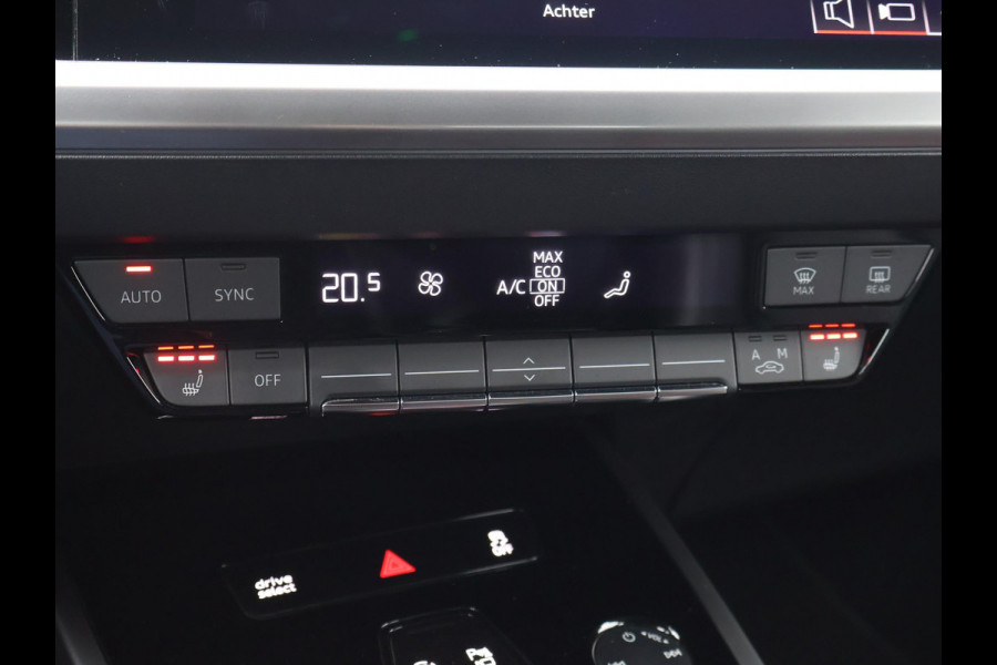 Audi Q4 e-tron 40 LAUNCH EDITION ADVANCED 77KWH + WEGKL. TREKHAAK | SPORTSTOELEN | ADAPTIVE CRUISE | CARPLAY | STOELVERW.