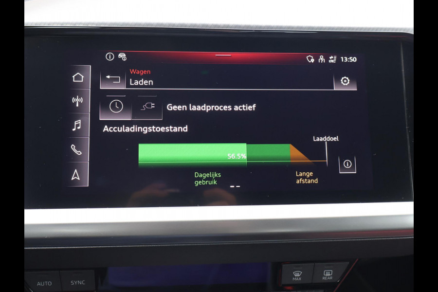 Audi Q4 e-tron 40 LAUNCH EDITION ADVANCED 77KWH + WEGKL. TREKHAAK | SPORTSTOELEN | ADAPTIVE CRUISE | CARPLAY | STOELVERW.