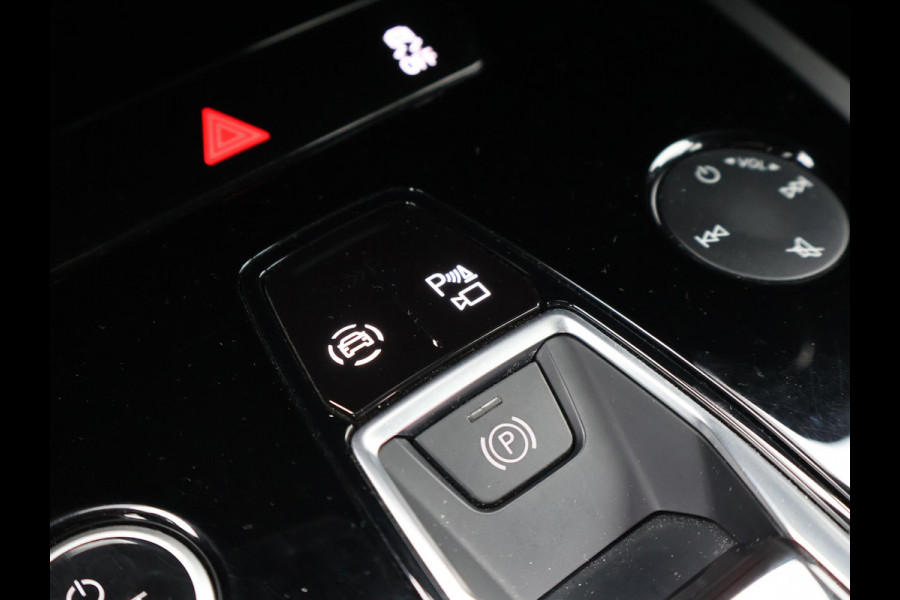 Audi Q4 e-tron 40 LAUNCH EDITION ADVANCED 77KWH + WEGKL. TREKHAAK | SPORTSTOELEN | ADAPTIVE CRUISE | CARPLAY | STOELVERW.