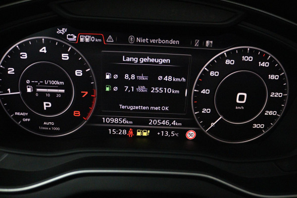 Audi Q5 55 TFSI e quattro Competition (PANORAMADAK, TREKHAAK, STOELVERWARMING, ACHTERUITRIJCAMERA, SFEERVERLICHTING, DIGI COCKPIT)