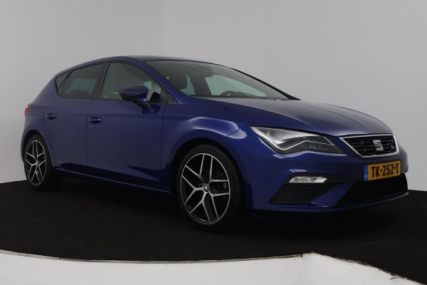 Seat Leon 1.4 EcoTSI FR Business Intense (NAVIGATIE, CARPLAY NAVIGATIE, DIGITALE COCKPIT, PARKEERSENSOREN)