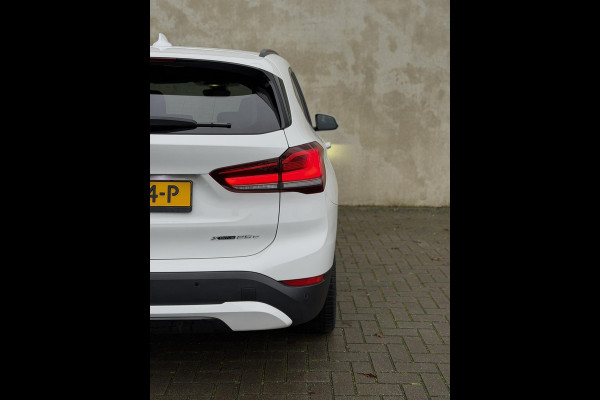 BMW X1 XDrive25e Sport Line Camera Trekhaak Elek. achterklep