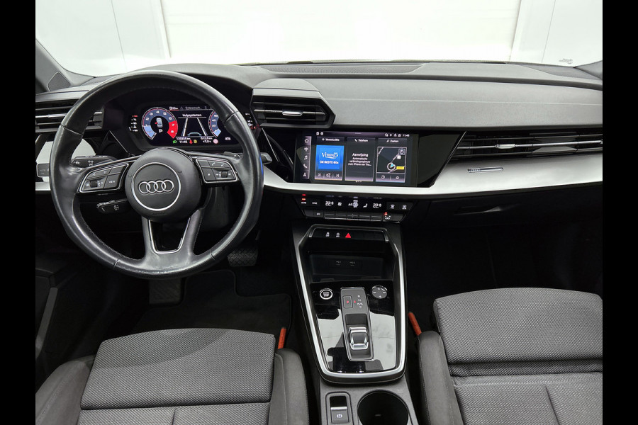 Audi A3 Limousine 35 TFSI Business edition (PANORAMADAK, NAVI, LED, CARPLAY, VIRTUAL COCKPIT, 1e EIGENAAR, GOED ONDERHOUDEN)