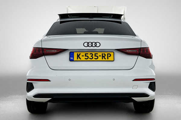Audi A3 Limousine 35 TFSI Business edition (PANORAMADAK, NAVI, LED, CARPLAY, VIRTUAL COCKPIT, 1e EIGENAAR, GOED ONDERHOUDEN)