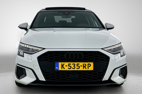 Audi A3 Limousine 35 TFSI Business edition (PANORAMADAK, NAVI, LED, CARPLAY, VIRTUAL COCKPIT, 1e EIGENAAR, GOED ONDERHOUDEN)