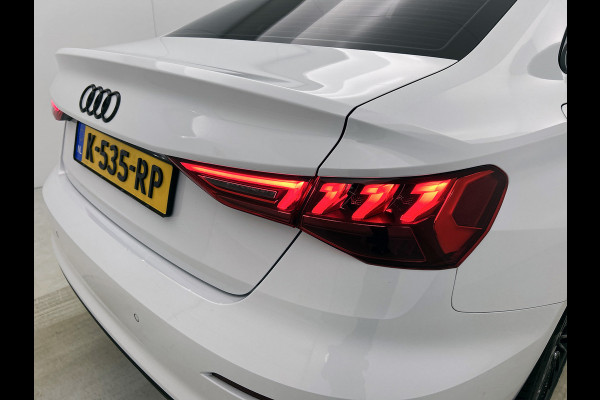 Audi A3 Limousine 35 TFSI Business edition (PANORAMADAK, NAVI, LED, CARPLAY, VIRTUAL COCKPIT, 1e EIGENAAR, GOED ONDERHOUDEN)