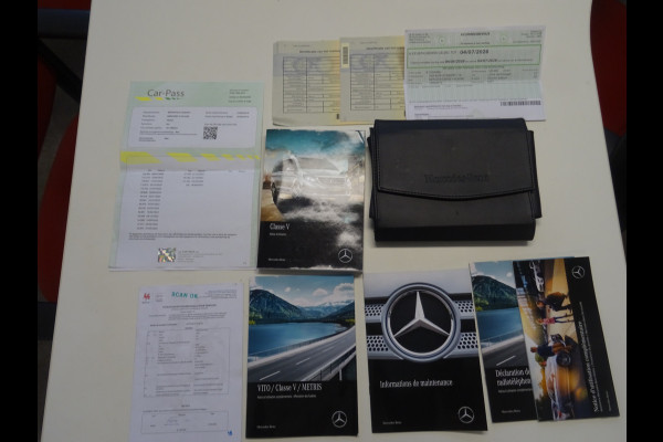 Mercedes-Benz V-Klasse 300d Lang DC Exclusive * MARGE * BURMESTER * PANORAMADAK !!