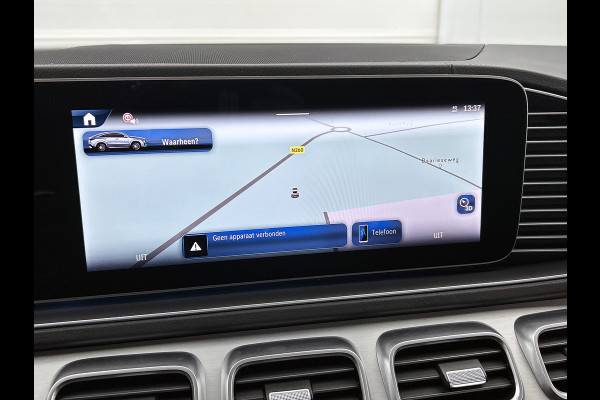 Mercedes-Benz GLE Coupé Mercedes-AMG 53 Hybrid 4MATIC+ Premium Plus Trekhaak | Panorama Schuif-Kanteldak | AMG Night Pakket | Distronic | Parkeerpakket met 360°-camera | Lederen Bekleding. Inclusief 24 maanden MB Certified garantie voor Europa.