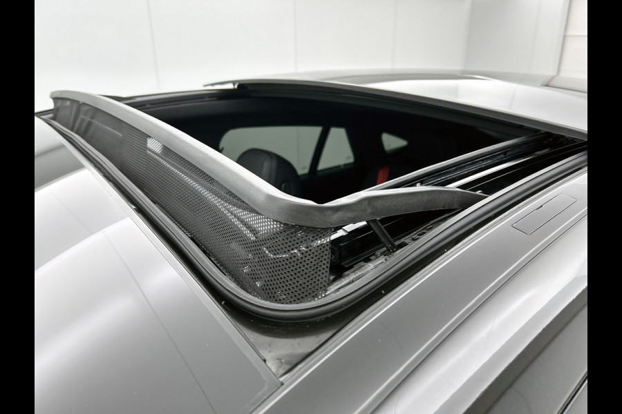 Mercedes-Benz GLE Coupé Mercedes-AMG 53 Hybrid 4MATIC+ Premium Plus Trekhaak | Panorama Schuif-Kanteldak | AMG Night Pakket | Distronic | Parkeerpakket met 360°-camera | Lederen Bekleding. Inclusief 24 maanden MB Certified garantie voor Europa.