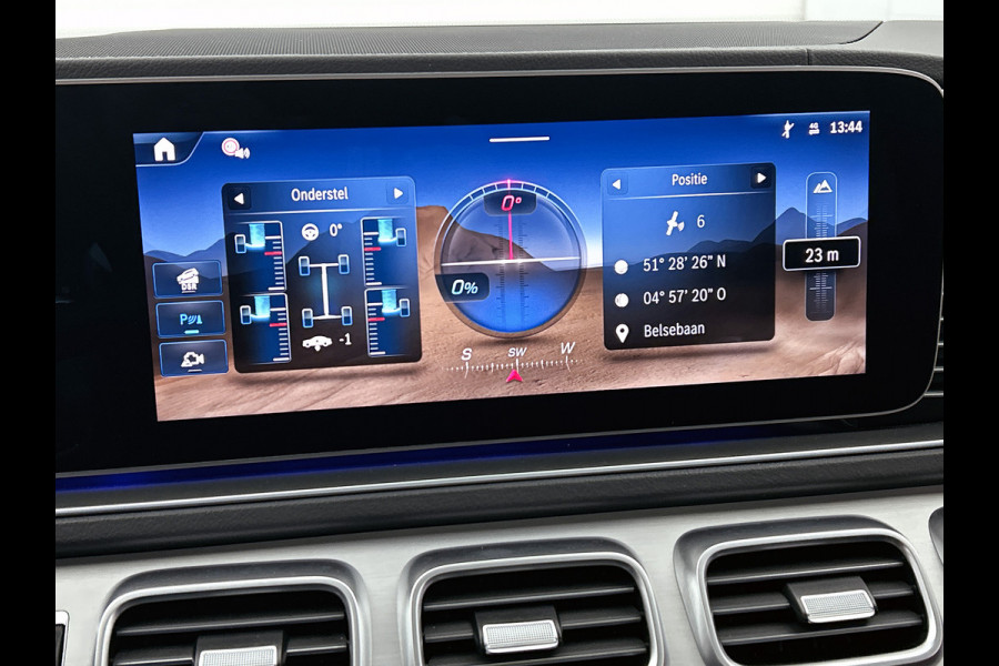 Mercedes-Benz GLE Coupé Mercedes-AMG 53 Hybrid 4MATIC+ Premium Plus Trekhaak | Panorama Schuif-Kanteldak | AMG Night Pakket | Distronic | Parkeerpakket met 360°-camera | Lederen Bekleding. Inclusief 24 maanden MB Certified garantie voor Europa.