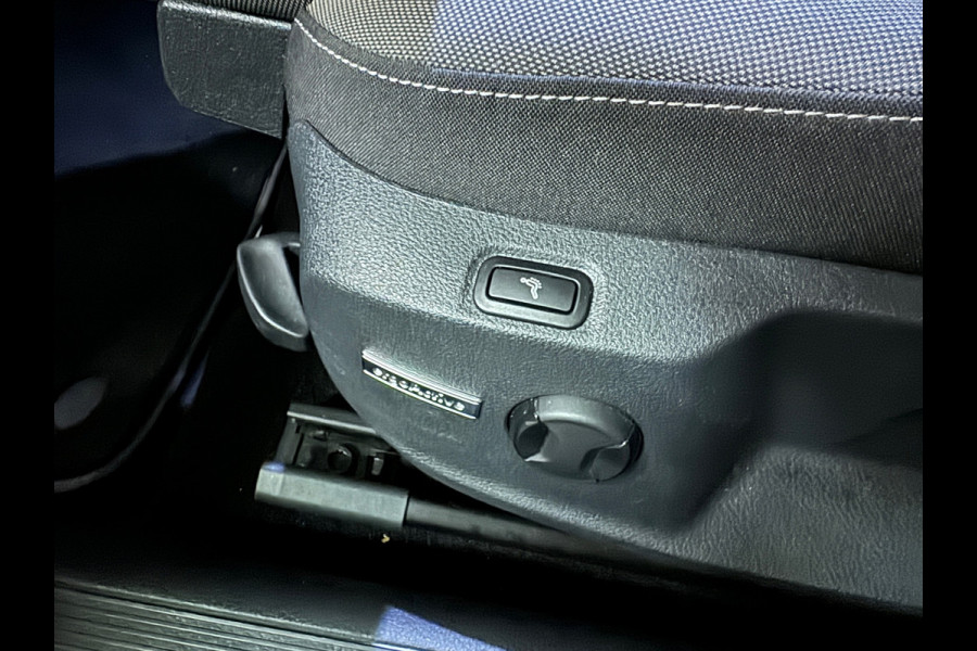 Volkswagen Golf Variant 1.5 TSI Highline ACC|Trekhaak|Camera