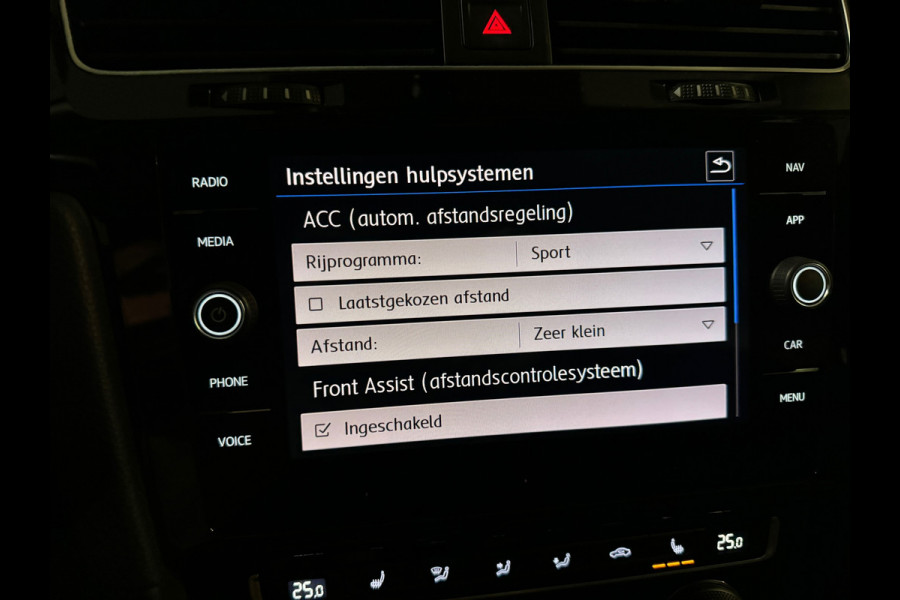 Volkswagen Golf Variant 1.5 TSI Highline ACC|Trekhaak|Camera