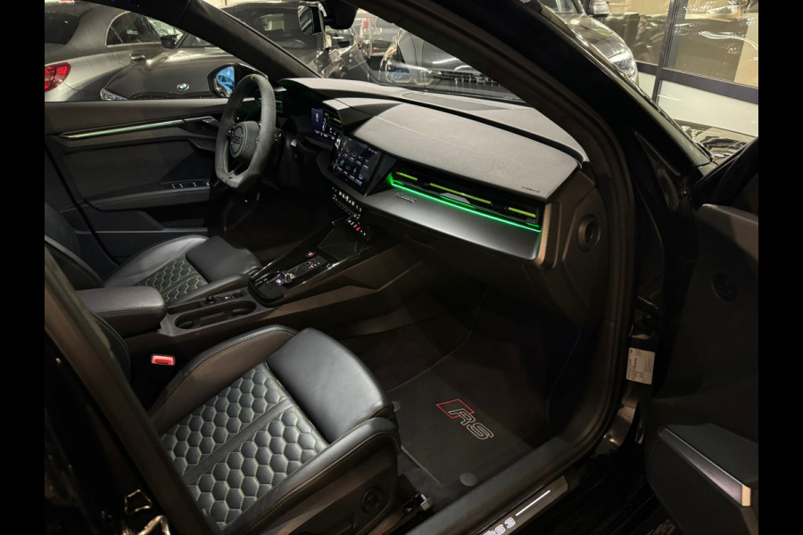 Audi RS3 Limousine 2.5 TFSI quattro Pano|Ceramic|HuD|B&O|VOL