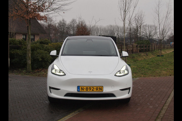 Tesla Model Y Long Range AWD 75 kWh | Panoramadak | Trekhaak | Camera | Apple Carplay | Cruise Control |