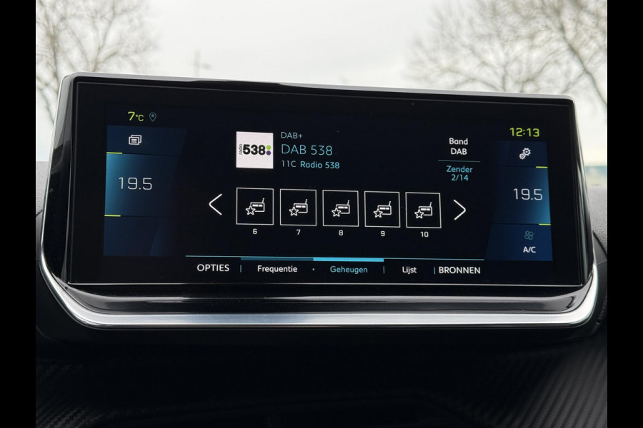 Peugeot e-2008 Aut. EV Allure 50kWh | SoH 90% | Navi | Camera | 3D Cockpit |