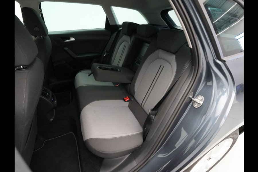 Seat Leon Sportstourer 1.5 eTSI 150pk DSG Style Business Intense Navigatie Camera Clima Acc ps, Joep klant voor, bellen bij binnenkomst