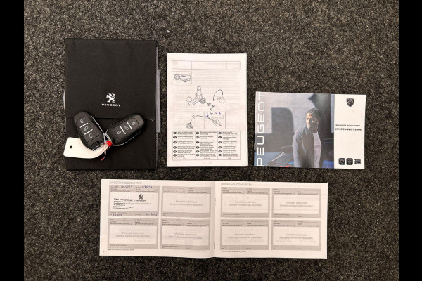 Peugeot 2008 1.2 PureTech GT Pack | Origineel Nederlands |Adaptieve Cruisecotrol Laneassist Trekhaak Camera Carplay