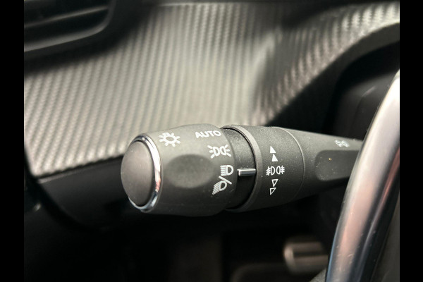 Peugeot 2008 1.2 PureTech GT Pack | Origineel Nederlands |Adaptieve Cruisecotrol Laneassist Trekhaak Camera Carplay