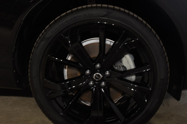 Volvo XC60 T6 350PK Automaat Plug-in Hybrid AWD Plus Black Edition/ Bowers & Wilkins / Navigatie / 360 Camera / Head-up Display / Panoramadak /  Stoelverwarming v+a / Stuurverwarming / 21'' Velgen